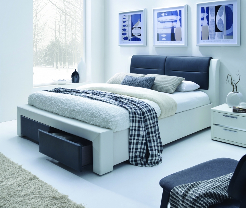 Produkt w kategorii: Łóżka, nazwa produktu: Luksusowe łóżko tapicerowane Cassandra S 140 białe z czarnymi akcentami